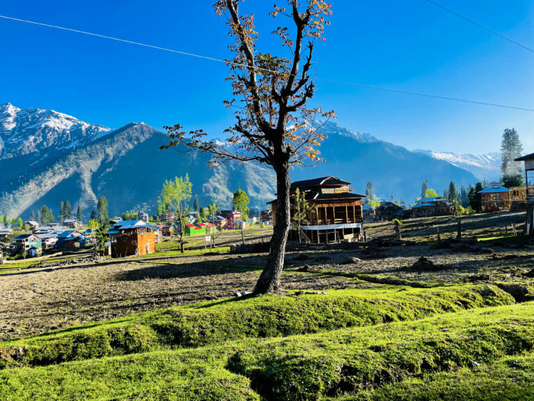 beautiful-landscape-arrange-keel-Kashmir-wit