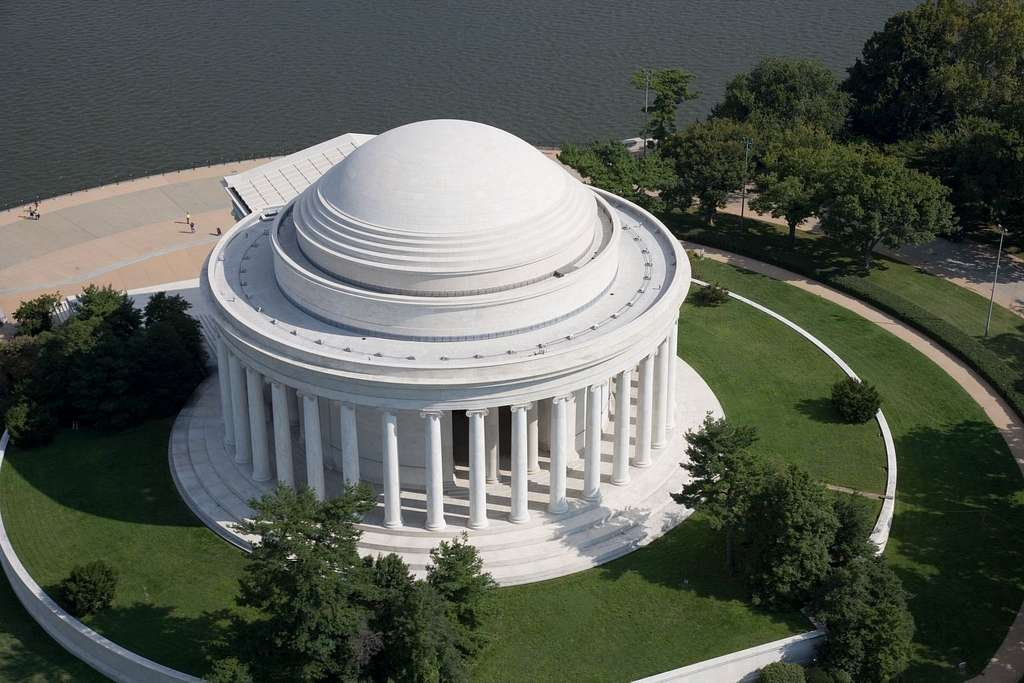  The Jefferson Memorial: 