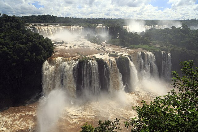 Salto Escondido, Salto tres Mosqueteros