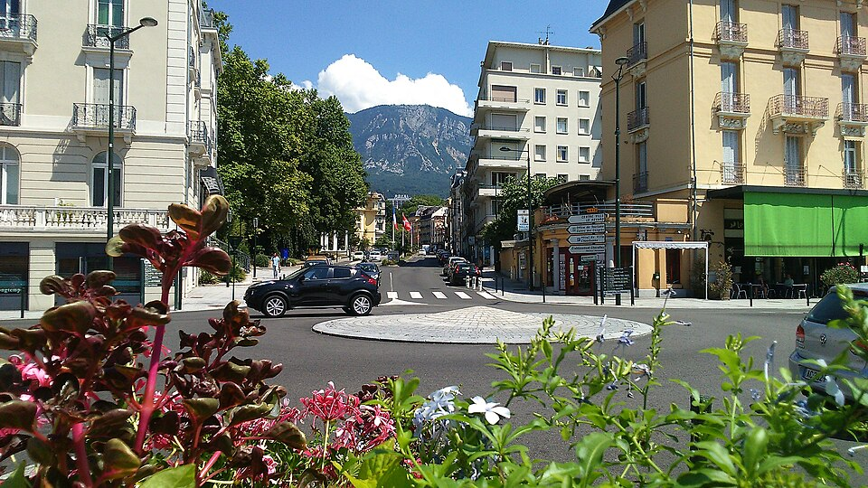 Centre d'Aix-les-Bains depuis la gare